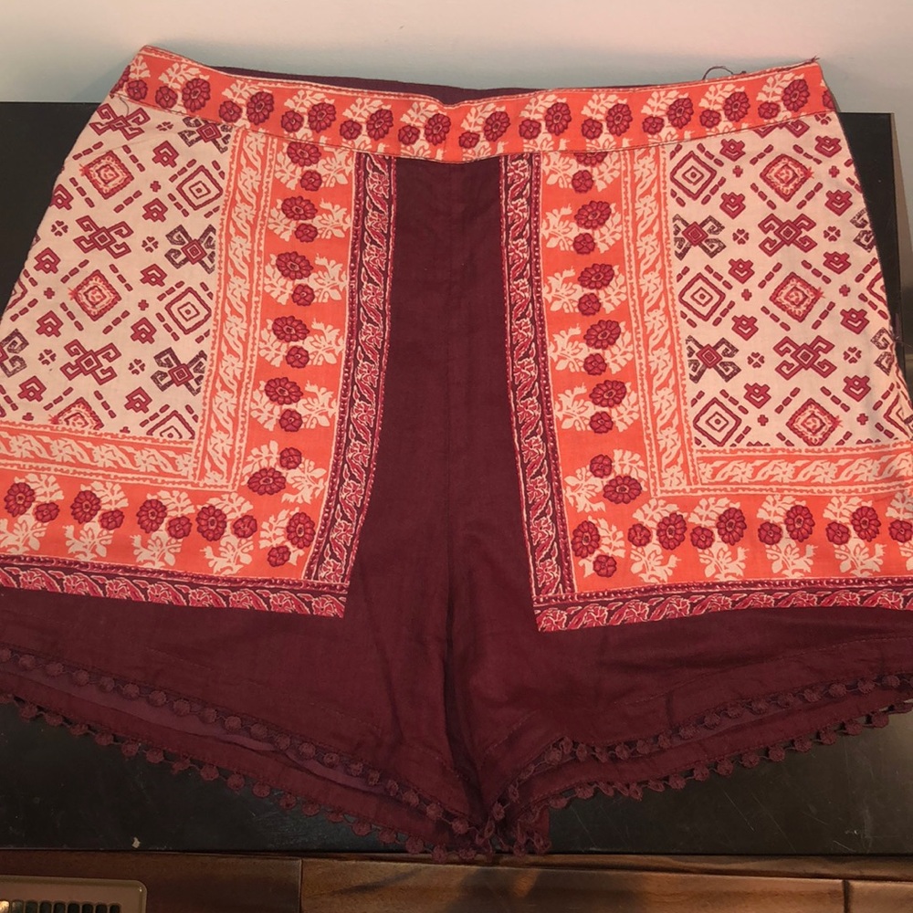 Hco high waisted printed shorts